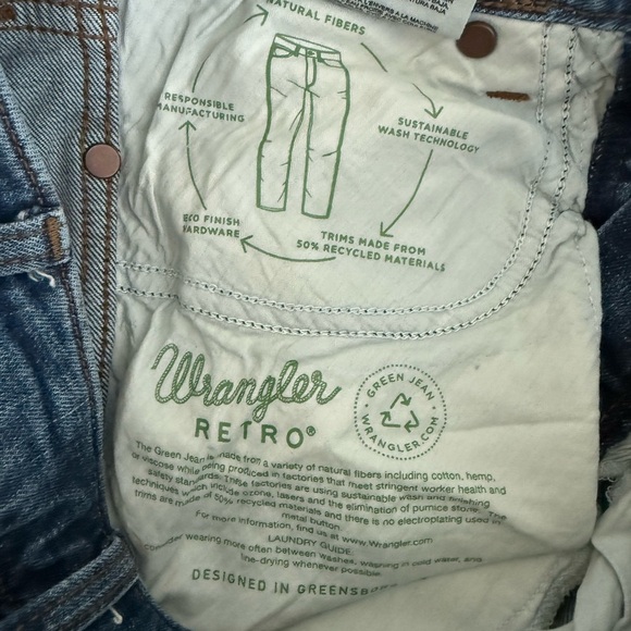 Wrangler Retro High Rise Flare Jeans - Picture 5 of 12